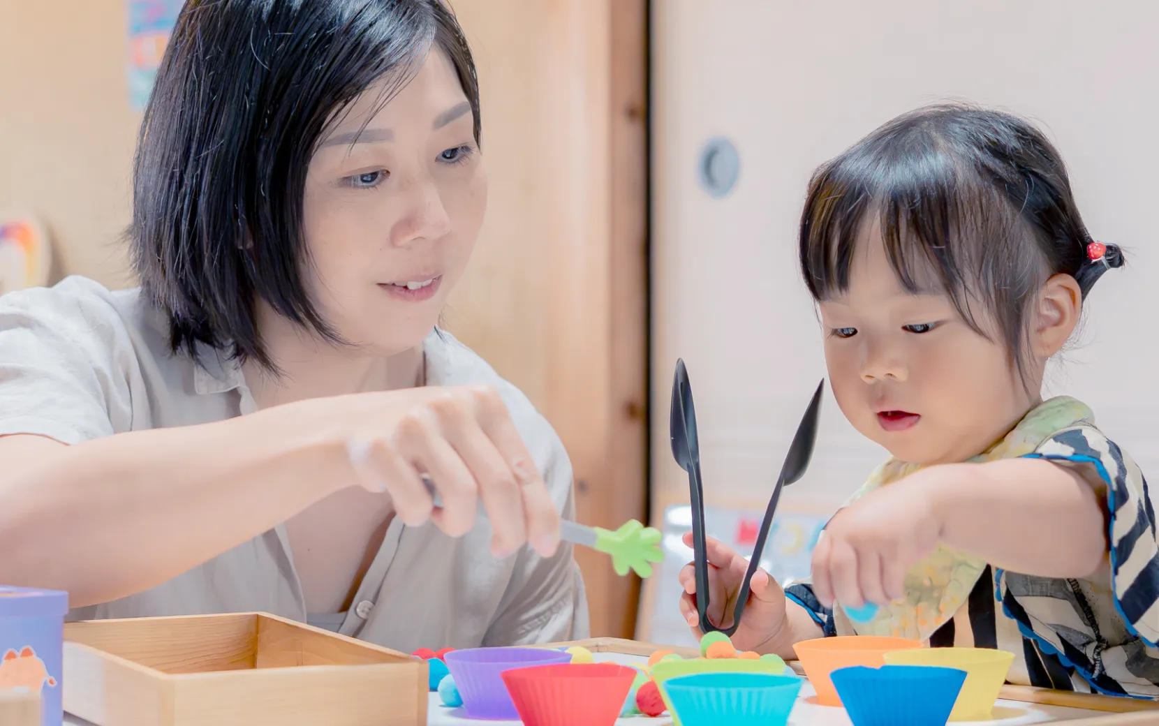 泉佐野市幼児教室ひらめきのいえ　親子クラスの様子